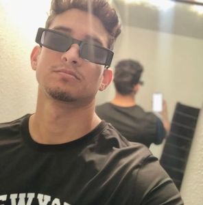 Meet your Posher, Luis enrique